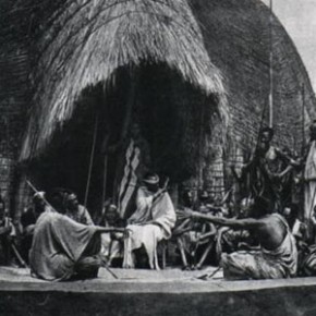 LES TRADITIONS DE LA ROYAUTE SACREE AU RWANDA LES TRADITIONS DE LA ROYAUTE SACREE AU RWANDA