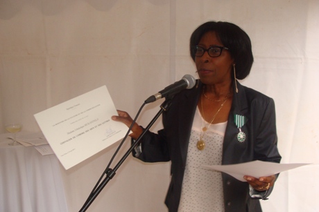 Scholastique Mukasonga décorée Chevalier des Arts et des Lettres