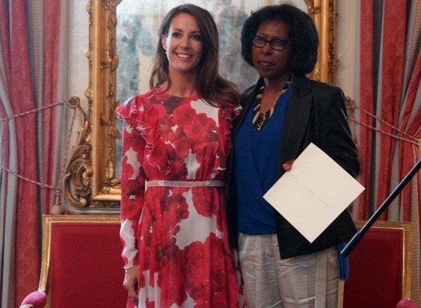  Le prix des Ambassadeurs francophones a été remis à Scholastique mukasonga par la princesse Marie du Danemark à l’ambassade de France à Copenhague 